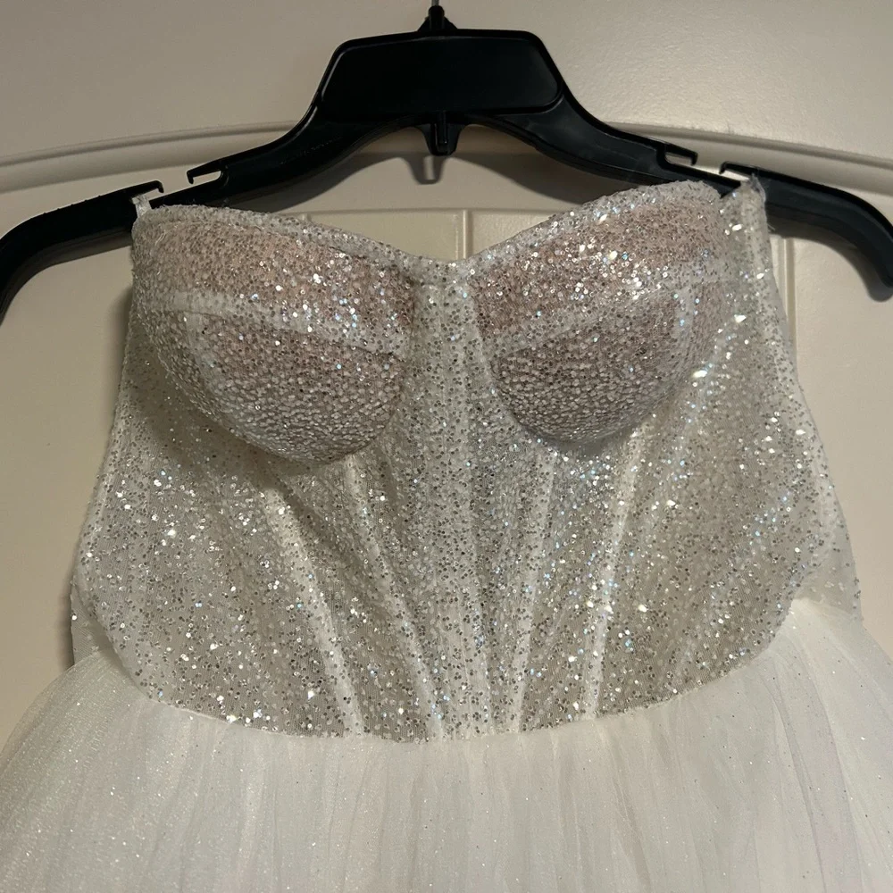 🌺SPARKLES MillaNova White Strapless Sweetheart Wedding Gown - Perfect 2nd Dress - Picture 6 of 10